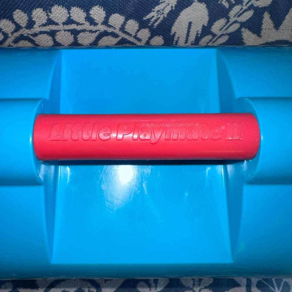 Vintage 1987 Igloo Little Playmate II Picnic Cooler Crown Corning Red Aqua - Picture 2 of 7